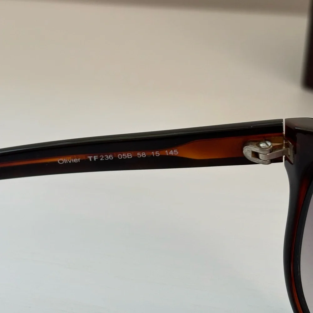 Tom Ford Oliver Black Sunglasses - Picture 9 of 12